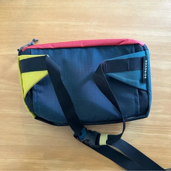 Mountain Hardwear Camp 4 5L Hip Pack - Picture 2 of 4